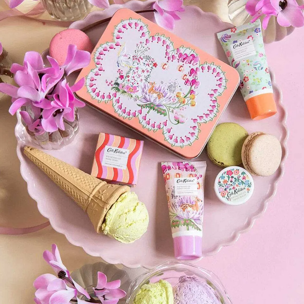 Carnival Parade Hand Care Tin>Cath Kidston Store