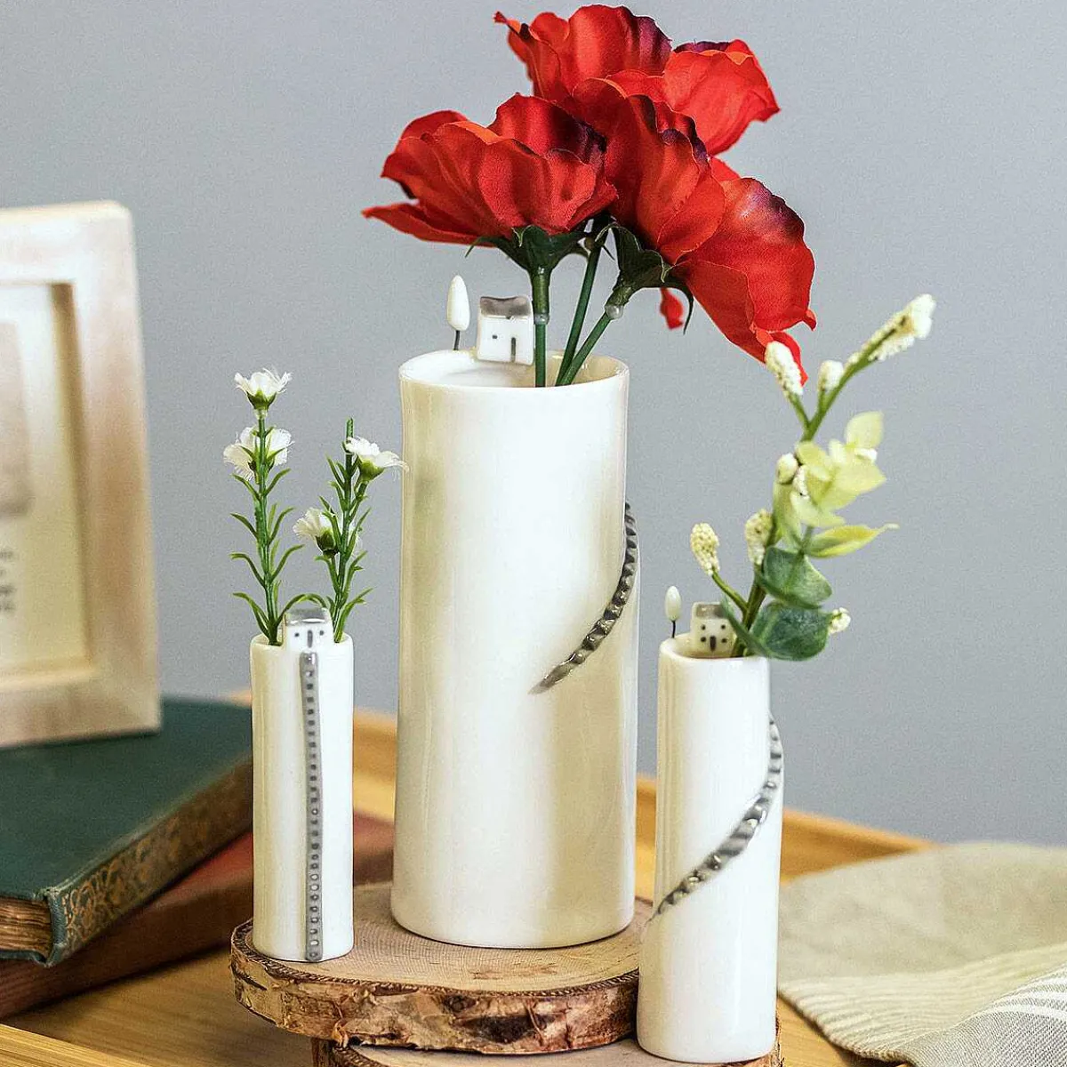 Cliff House Small Vase>East of India Flash Sale