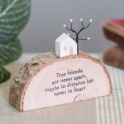 'Friends' House On Hill><noscript><img width=