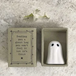 Matchbox Ghost Hugs><noscript><img width=