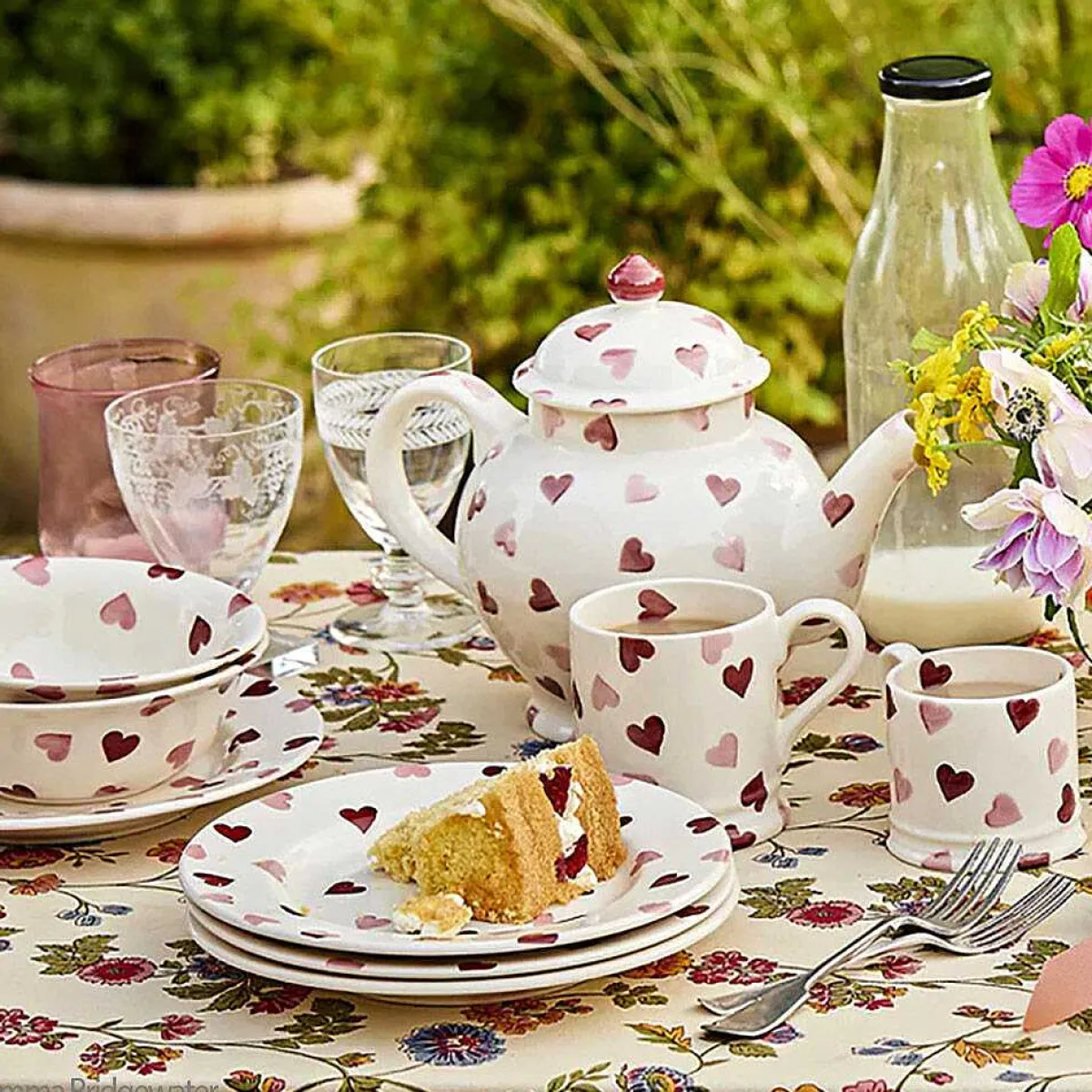 Pink Hearts 4 Mug Teapot In Gift Box>Emma Bridgewater Clearance