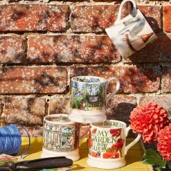 The Good Life In The Garden Half Pint Mug><noscript><img width=