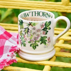 Trees Hawthorn Flowers Half Pint Mug><noscript><img width=
