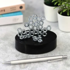 Magnetic Sculpture><noscript><img width=