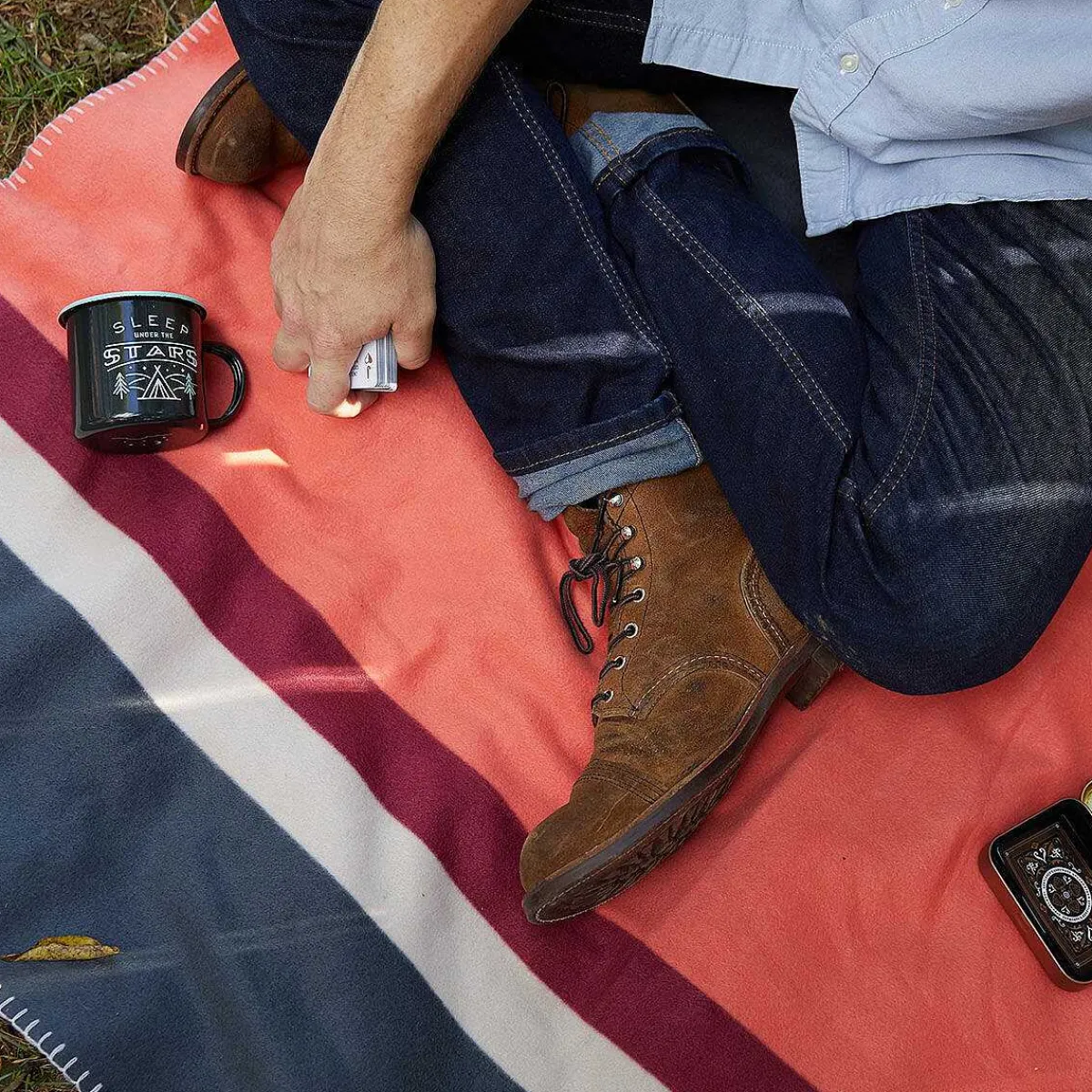 Gentlemen's Hardware Camping Blanket>Gentlemen's Hardware Shop