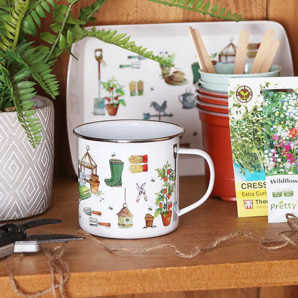 Green Fingers Metal Mug>Temptation Gifts Clearance
