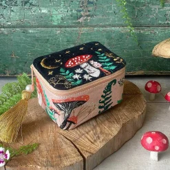 Forage Black Trinket Box>House Of Disaster Online