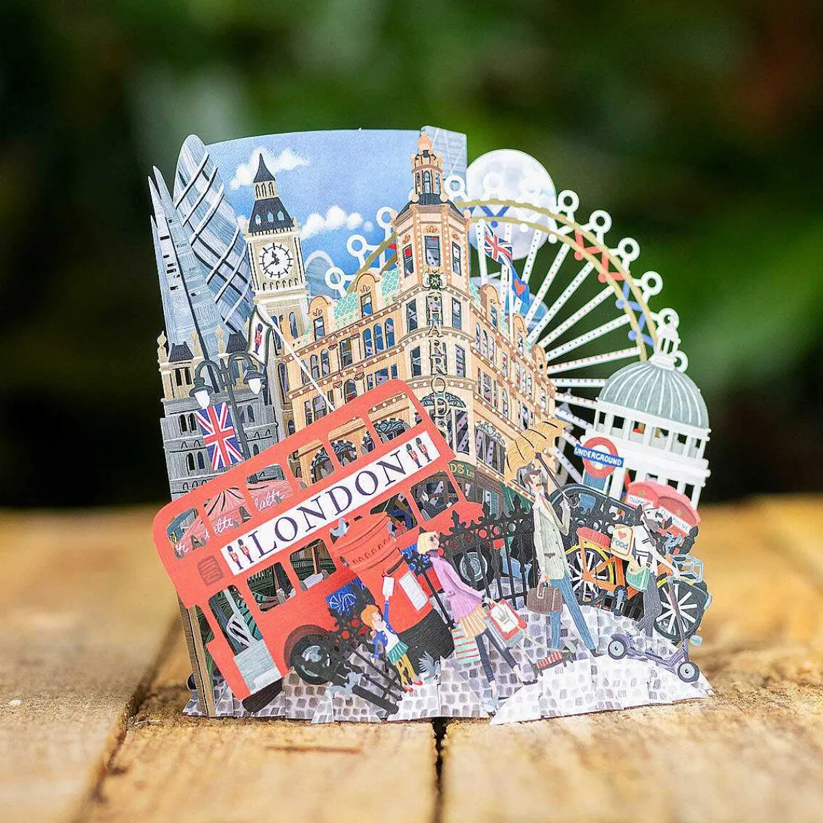 'London' 3D Greetings Card>Me & McQ Sale