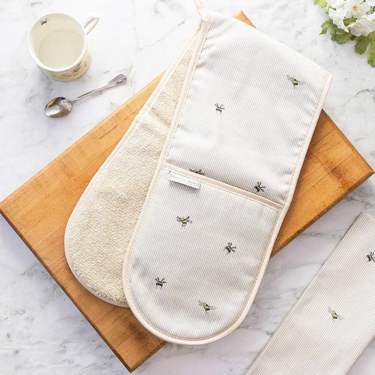 Bee & Stripe Double Oven Glove>Mosney Mill Cheap