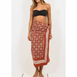 Cogs Rust Hand Printed Cotton Sarong><noscript><img width=