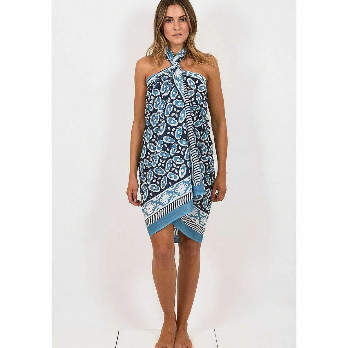 Flower Blue Hand Printed Cotton Sarong>Pachamama Best