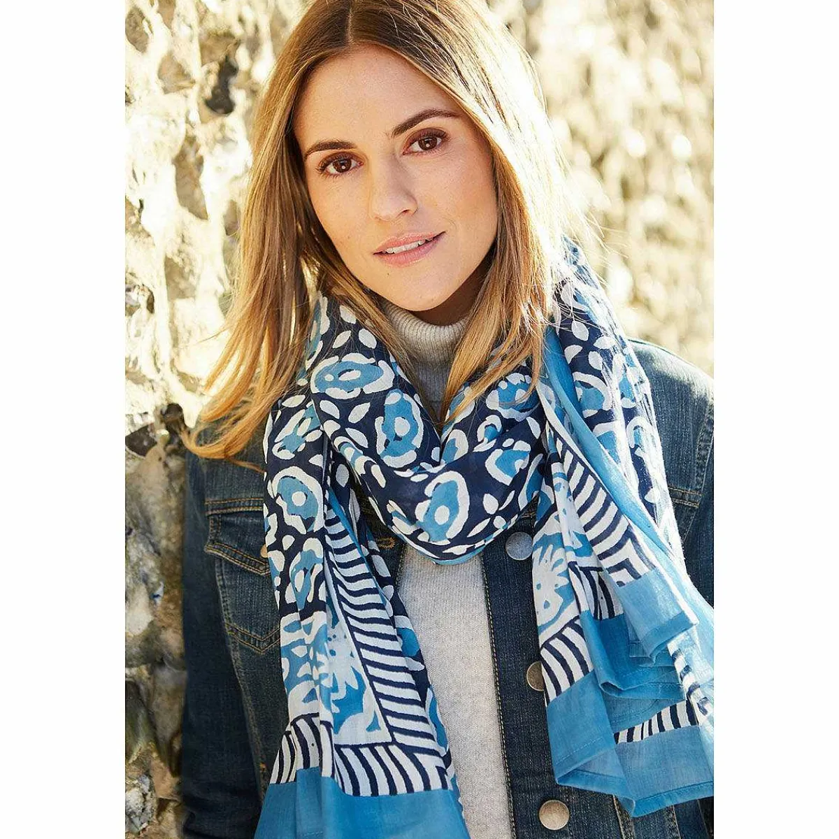 Flower Blue Hand Printed Cotton Sarong>Pachamama Best