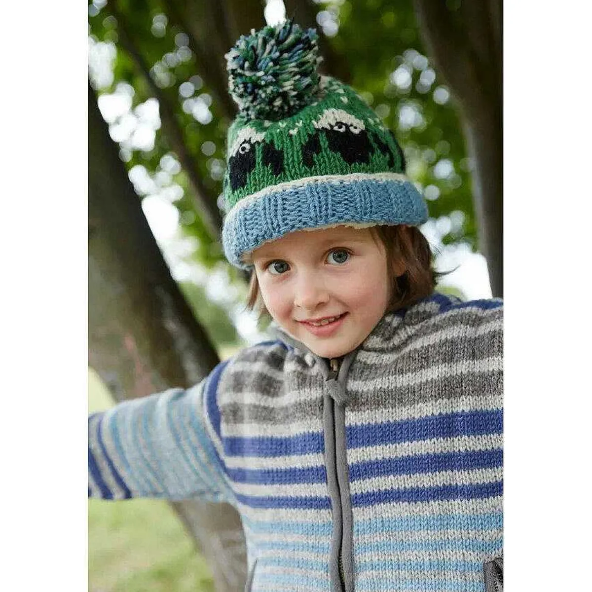 Kids Bobble Hat Sheep>Pachamama Fashion