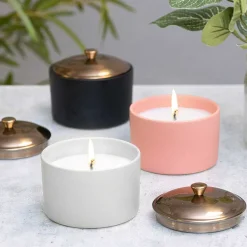 Hygge 141G Tobacco & Vanilla White Ceramic Soy Candle><noscript><img width=