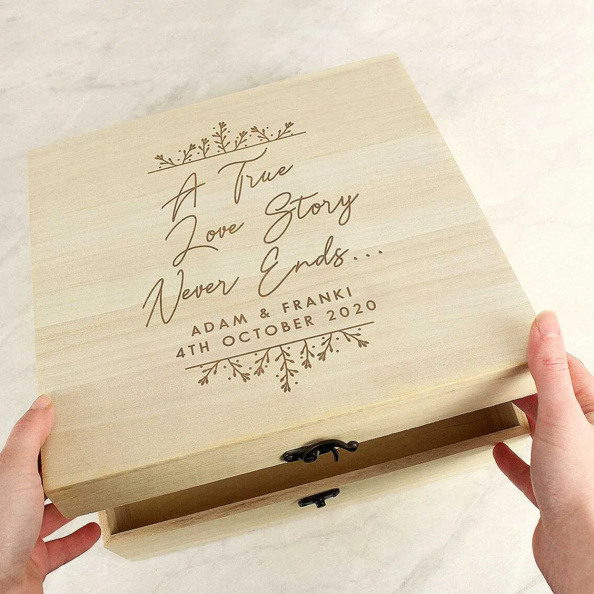 Personalised 'True Love Story' Wooden Keepsake Box>Temptation Gifts Cheap