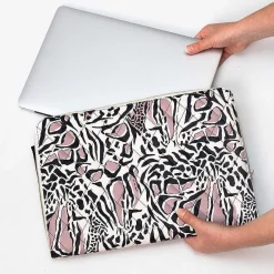 Barnaby Giraffe Quilted 15-Inch Laptop Case>Ted Baker Discount