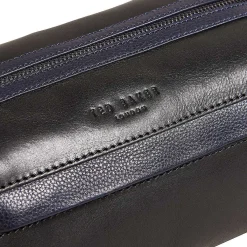 Raylon Black Waxy Leather Washbag><noscript><img width=
