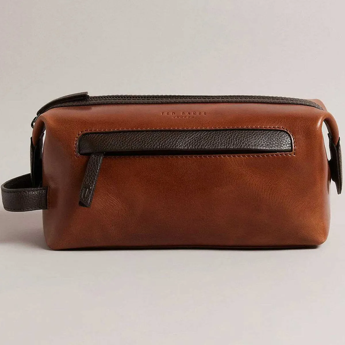 Raylon Tan Waxy Leather Washbag>Ted Baker New