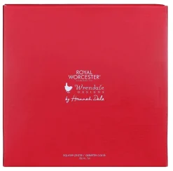 7 Inch Square Plate - 'Gathered Around'>Wrendale Best