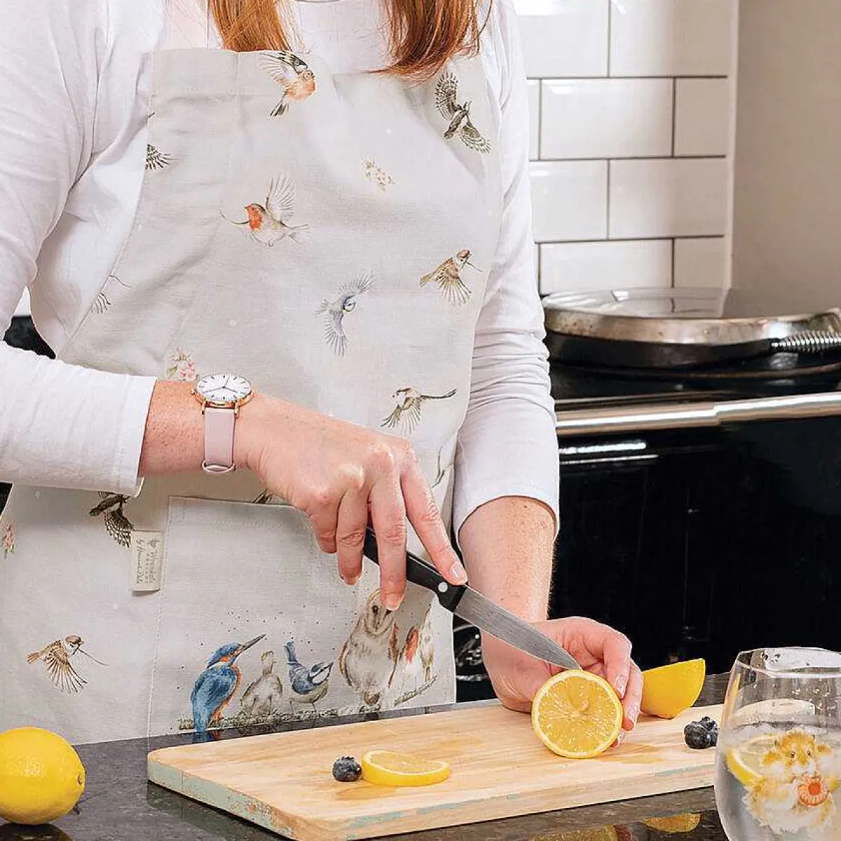 Feathered Friends Wren Cotton Apron>Wrendale Fashion