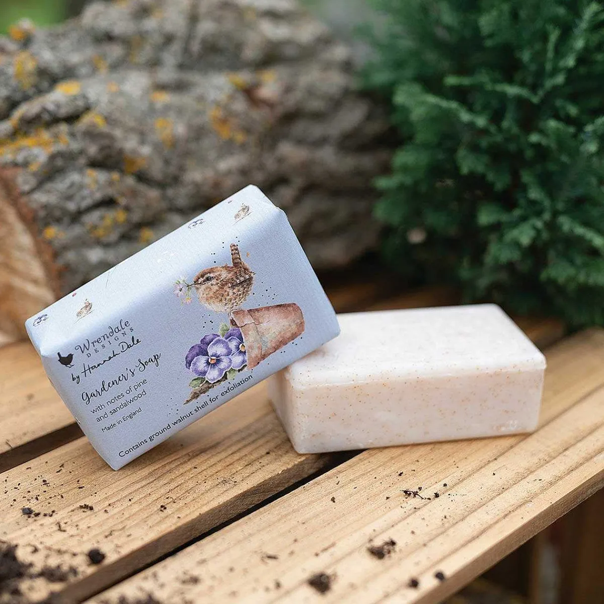 Pine & Sandalwood 190G Gardener's Soap Bar>Wrendale Online