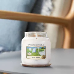 Clean Cotton Medium Jar Candle>Yankee Candle Sale