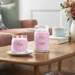 Hand Tied Blooms Signature Large Jar Candle><noscript><img width=