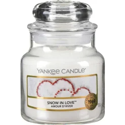 Snow In Love Small Jar Candle>Yankee Candle Cheap